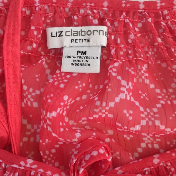 Liz Claiborne summer top with matching camisole. - Picture 2 of 6